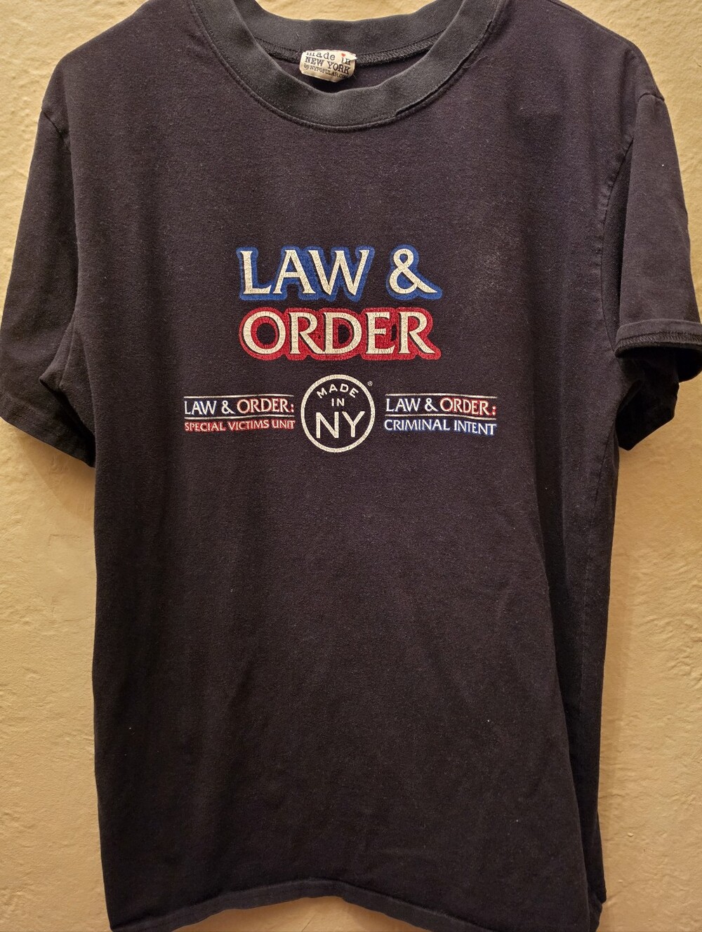 Law & Order SVU Criminal Intent NBC Universal Graphic Tee Made in NY Large